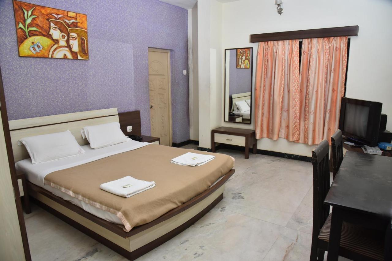 Hotel Ashlesh Manipal Extérieur photo