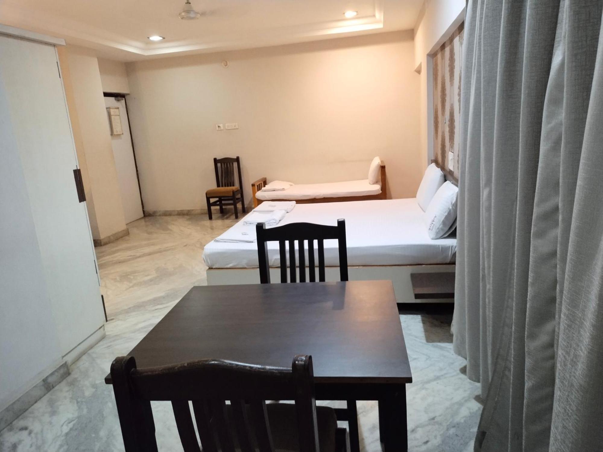 Hotel Ashlesh Manipal Extérieur photo