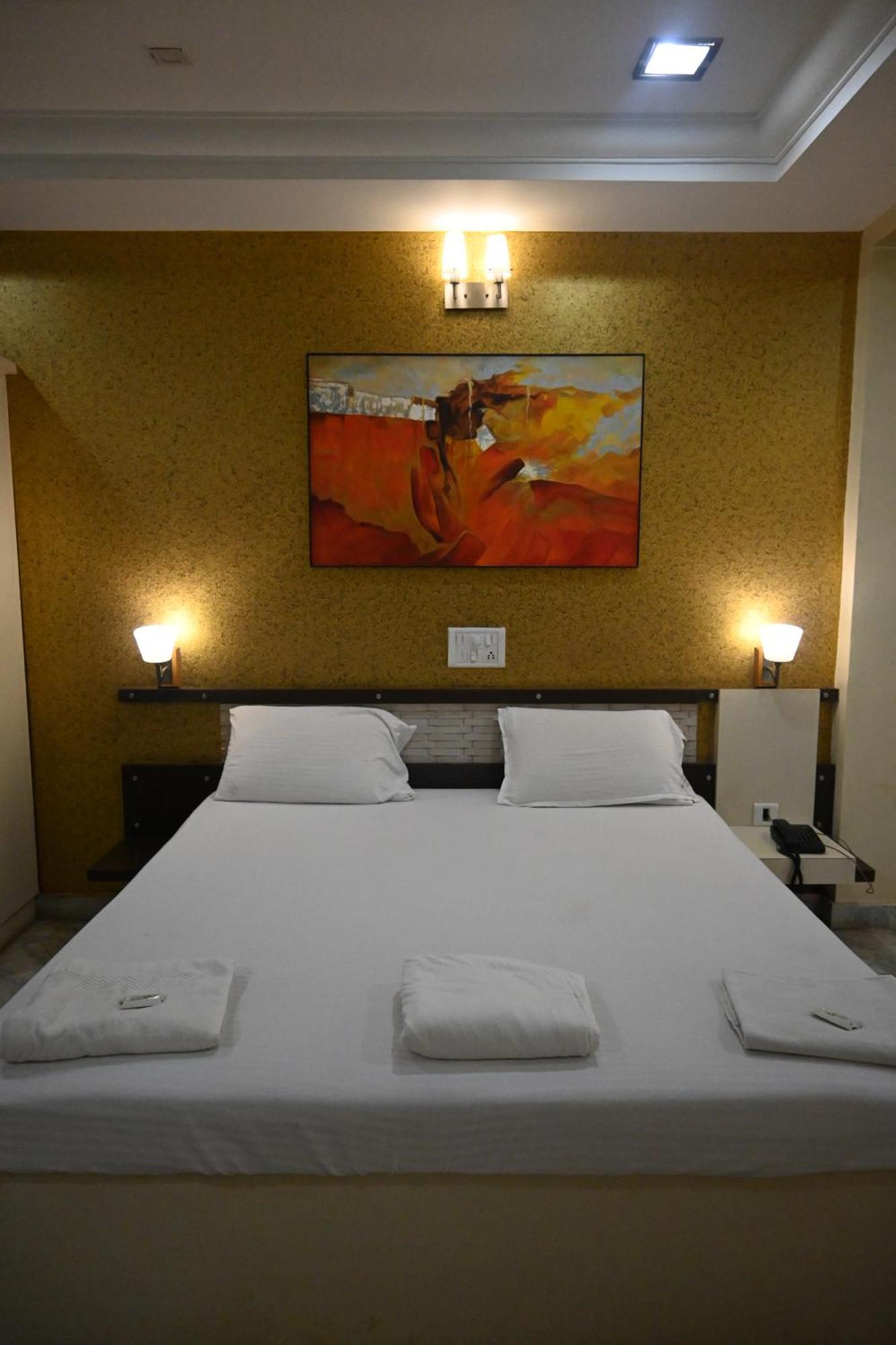 Hotel Ashlesh Manipal Extérieur photo