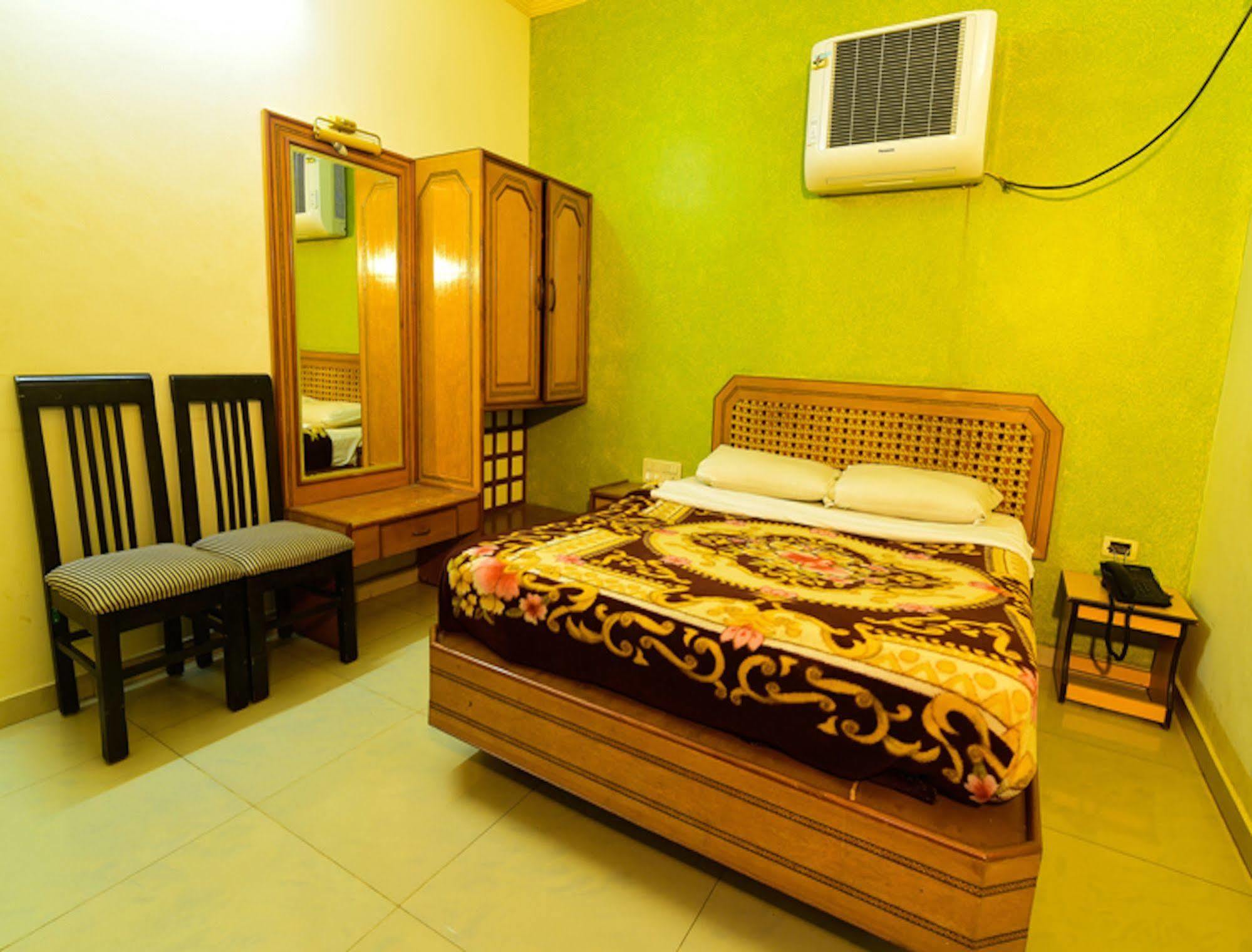 Hotel Ashlesh Manipal Extérieur photo